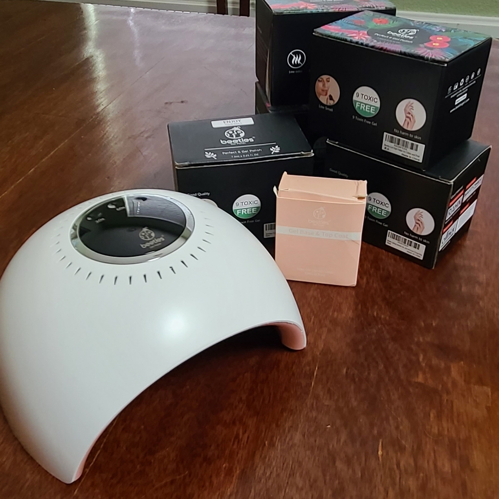 Gelish lamp with colors